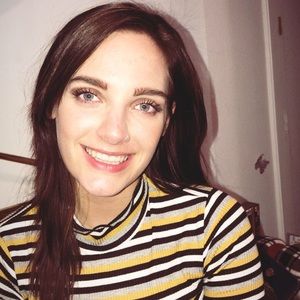 Meet your Posher, Courtney